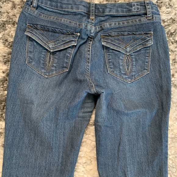 Salt Works Med Rise Bootcut Jeans Size 8P - Picture 5 of 17